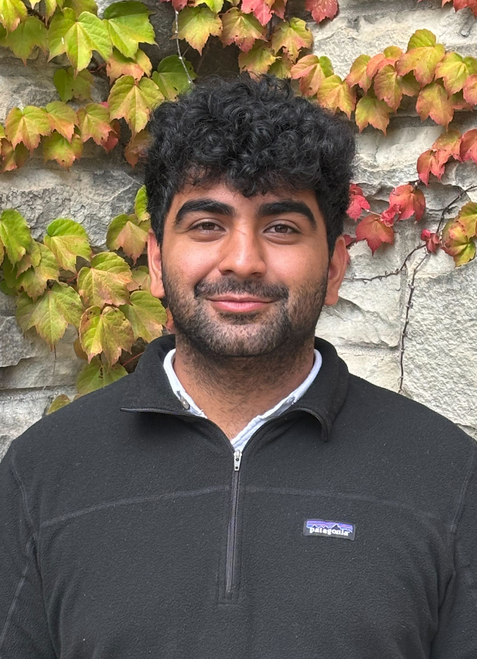Arshya Pooladi-Darvish Arshya Pooladi-Darvish
